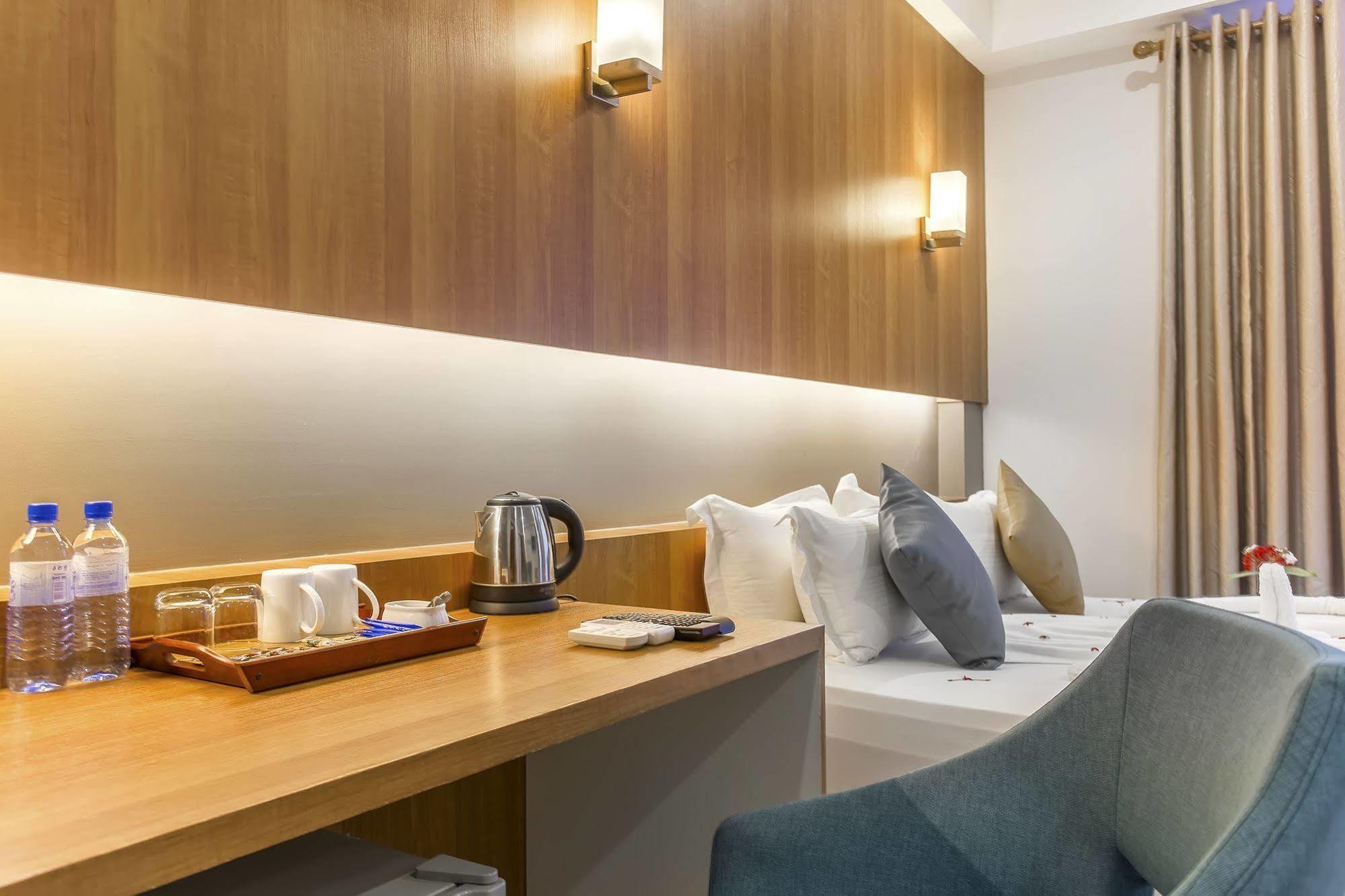 Kuredhi Beach Inn Maafushi Kültér fotó