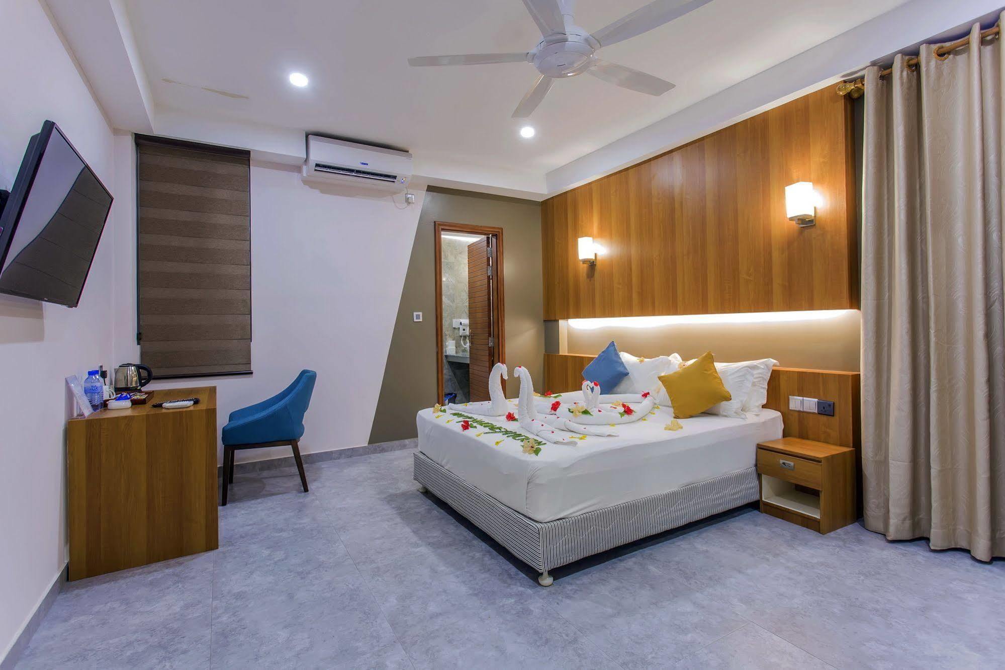 Kuredhi Beach Inn Maafushi Kültér fotó