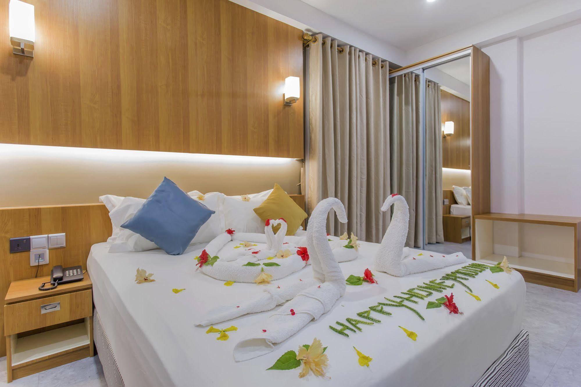 Kuredhi Beach Inn Maafushi Kültér fotó