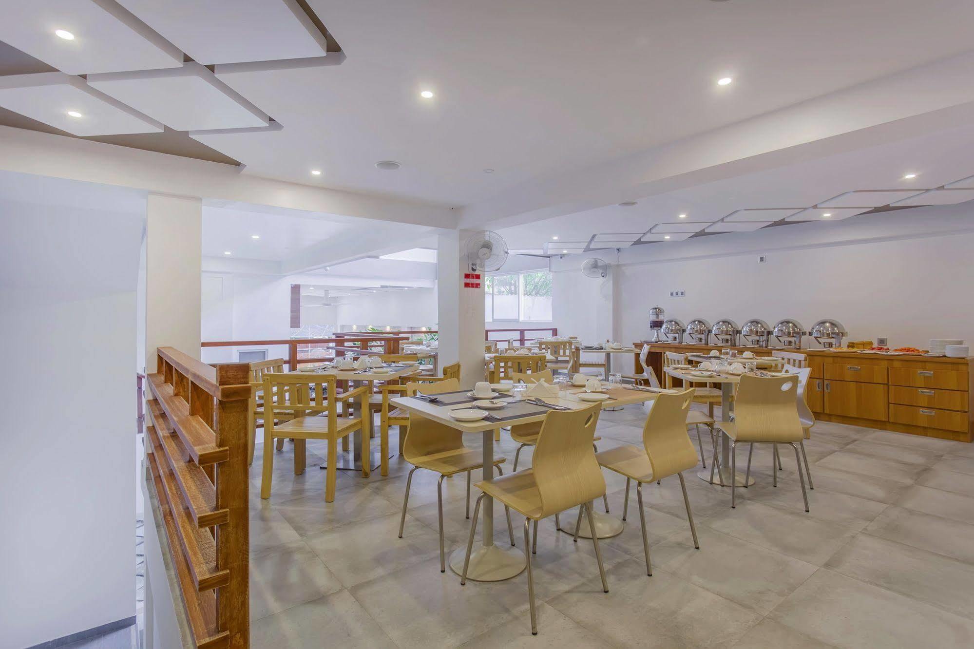 Kuredhi Beach Inn Maafushi Kültér fotó
